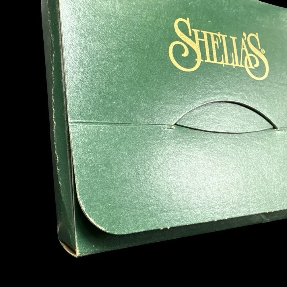 Springsdale Wedding Chapel Grand Rapids, MI Shelia's Collectibles 2000 With Box